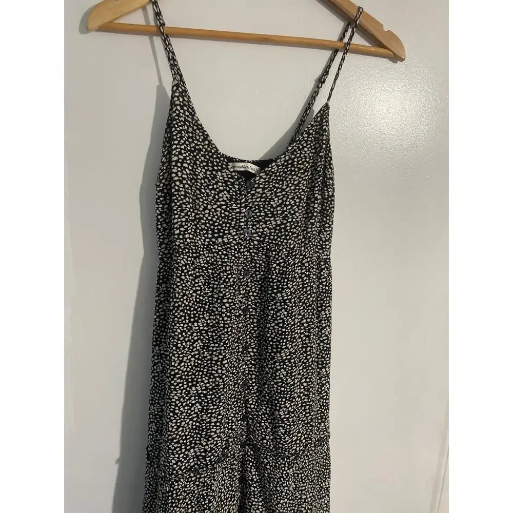 Abercrombie & Fitch tiered midi dress women’s size S black button down ruffle
